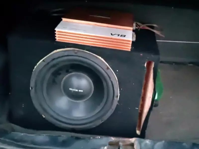 How to Install Car Amplifier And Subwoofer Diagram?